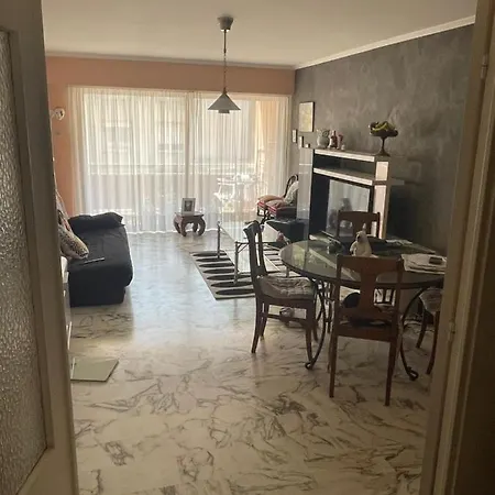 Magnifique 2 Pieces 4 Couchages A 200 M Des Plages De Sable Апартаменты Жуан-ле-Пен